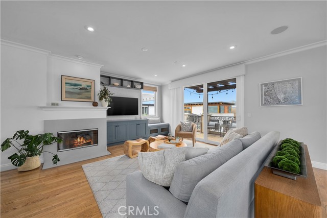 807 Crest Drive, Manhattan Beach CA: https://media.crmls.org/medias/b0a0ef63-205b-4260-acbe-8cba8615fe25.jpg