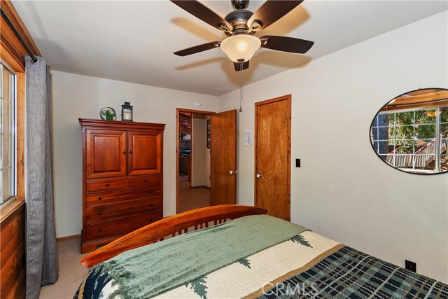 Detail Gallery Image 22 of 46 For 43659 Wolf Rd, Big Bear Lake,  CA 92315 - 4 Beds | 2 Baths