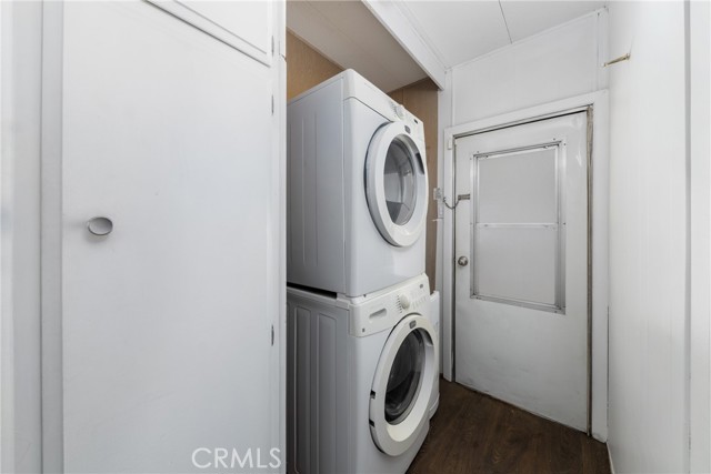 Image 10 of 25 For 880 Lake Street 55