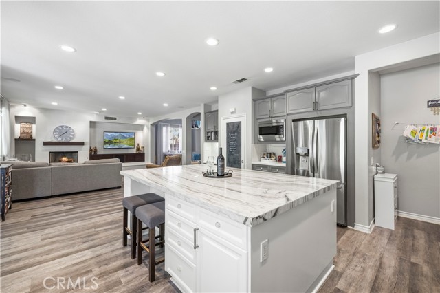 Detail Gallery Image 18 of 75 For 24981 Greensbrier, Stevenson Ranch,  CA 91381 - 5 Beds | 4 Baths