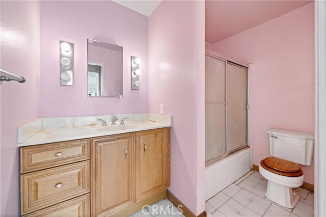 Detail Gallery Image 13 of 23 For 1078 Cabrillo Park Dr #B,  Santa Ana,  CA 92701 - 1 Beds | 1 Baths