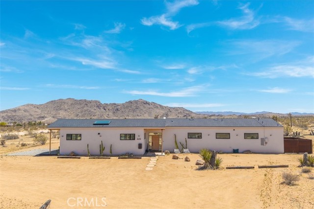 3170 Wesley Road, Joshua Tree CA: https://media.crmls.org/medias/b0a2bc64-8b82-4167-b49c-263f961b1b7b.jpg