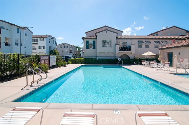 6267 Via Trato, Carlsbad CA: https://media.crmls.org/medias/b0a2d27d-08dc-44e5-9505-dcd5de046e1f.jpg