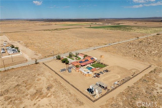 8212 E Avenue H, Lancaster CA: https://media.crmls.org/medias/b0a4882b-6c6b-4a55-b0e1-43017fe52ef3.jpg