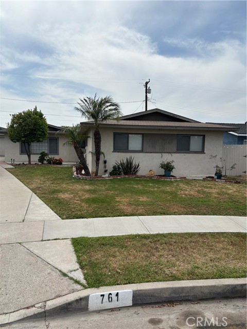 761 S Rosecrest AVE