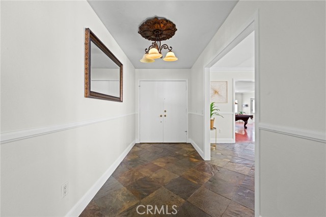 Detail Gallery Image 5 of 44 For 1704 Mulberry Ave, Upland,  CA 91784 - 4 Beds | 2 Baths