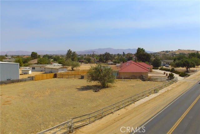 Detail Gallery Image 11 of 56 For 9322 Candlelight St, Apple Valley,  CA 92308 - 4 Beds | 3 Baths