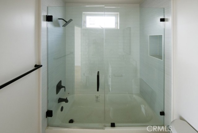 Detail Gallery Image 11 of 22 For 728 Euclid St #E,  Santa Monica,  CA 90402 - 1 Beds | 1 Baths