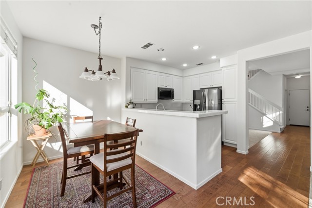 Detail Gallery Image 11 of 32 For 4933 Santo, Oak Park,  CA 91377 - 3 Beds | 2/1 Baths