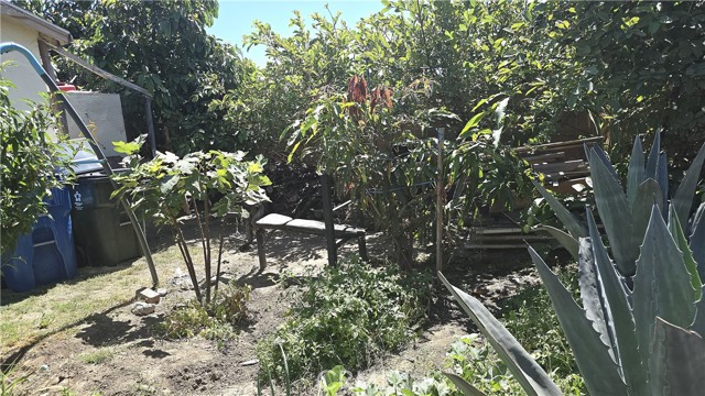 3142 W 112th W Street, Inglewood CA: https://media.crmls.org/medias/b0a7f7fb-c252-4240-9298-f3de044f2073.jpg