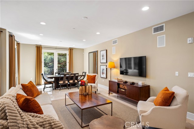 Detail Gallery Image 15 of 42 For 23500 Park Sorrento #D24,  Calabasas,  CA 91302 - 3 Beds | 3/1 Baths