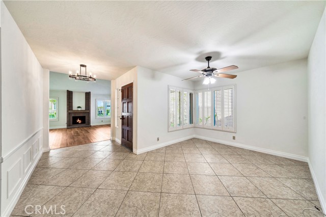 28229 Nebrija, Mission Viejo CA: https://media.crmls.org/medias/b0a83595-b0bb-4383-87ad-6a79dfb0611b.jpg