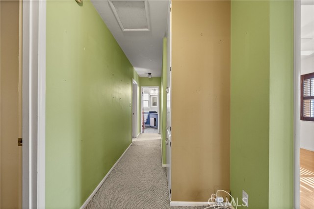 Detail Gallery Image 10 of 31 For 11008 Quill Ave, Sunland,  CA 91040 - 4 Beds | 2 Baths