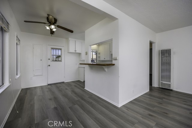 2292 Euclid Avenue, Long Beach CA: https://media.crmls.org/medias/b0a90a3f-caa1-4d13-8a6c-9fabc9615caf.jpg