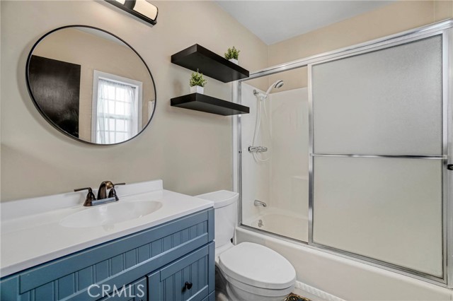 Detail Gallery Image 16 of 45 For 11290 Ivy Pl, Los Angeles,  CA 90064 - 3 Beds | 2 Baths