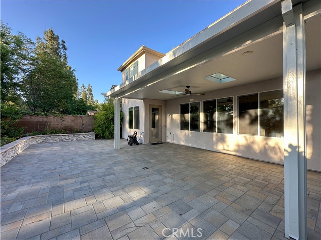 29 Mount Vernon, Irvine CA: https://media.crmls.org/medias/b0a953a6-f438-4575-b2ea-0283193c0550.jpg