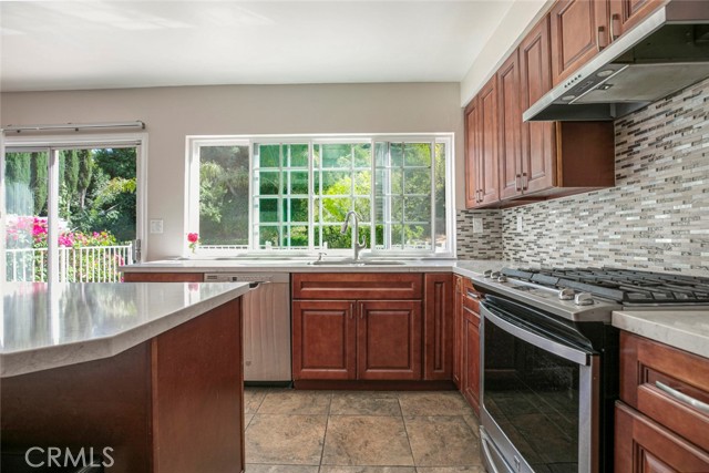 Detail Gallery Image 25 of 67 For 12457 Bradford Pl, Granada Hills,  CA 91344 - 4 Beds | 3 Baths