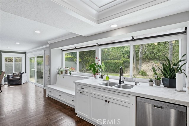 Detail Gallery Image 12 of 43 For 282 N Willow Springs, Orange,  CA 92869 - 4 Beds | 3 Baths