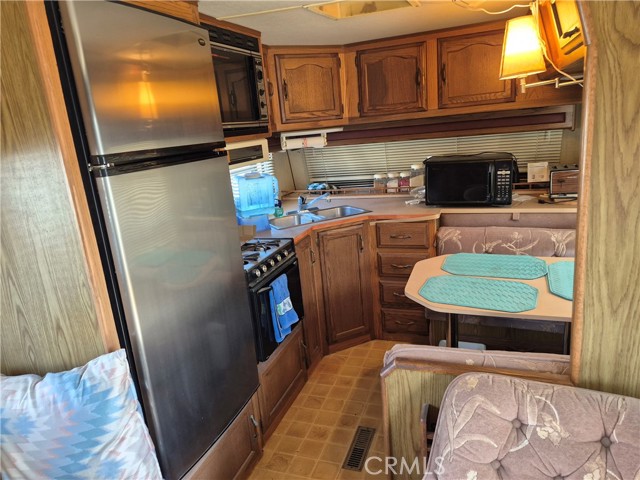 Detail Gallery Image 8 of 10 For 10 Jose, –,  – 22765 - – Beds | – Baths