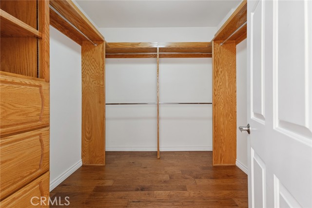 22501 Marilla Street, Chatsworth CA: https://media.crmls.org/medias/b0aad2f5-e847-477e-b309-f19bab344bd9.jpg