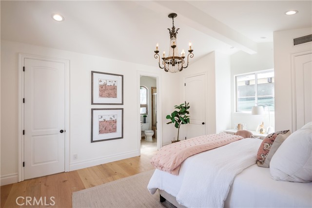 561 33rd Street, Manhattan Beach, California 90266, 5 Bedrooms Bedrooms, ,5 BathroomsBathrooms,Residential,Sold,33rd,SB21226238