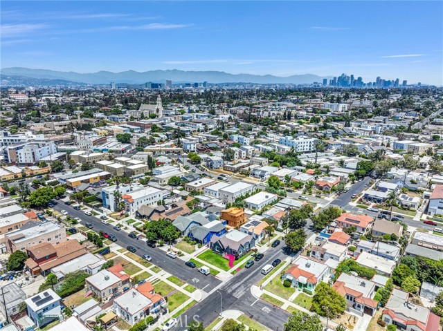 2850 S Norton Ave, Los Angeles CA: https://media.crmls.org/medias/b0abe629-3929-426a-aea6-32dc995198df.jpg