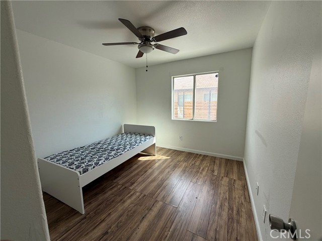 Detail Gallery Image 7 of 13 For 11711 Cliffwood, Victorville,  CA 92392 - 4 Beds | 2 Baths