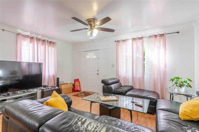 Detail Gallery Image 5 of 16 For 5253 Fountain Ave, Los Angeles,  CA 90029 - 1 Beds | 1 Baths