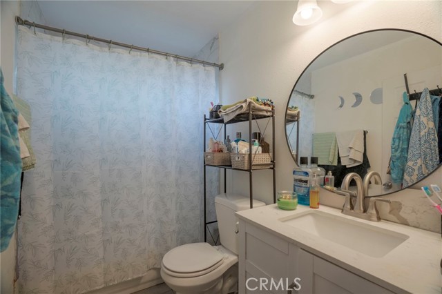 Detail Gallery Image 23 of 40 For 9727 Glandon St, Bellflower,  CA 90706 - 5 Beds | 5 Baths