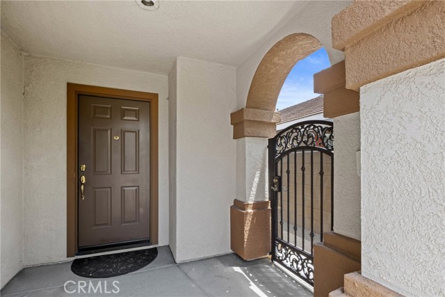14998 Mustang Lane, Fontana CA: https://media.crmls.org/medias/b0adfa13-6ae2-474b-95dc-612871fc4af6.jpg