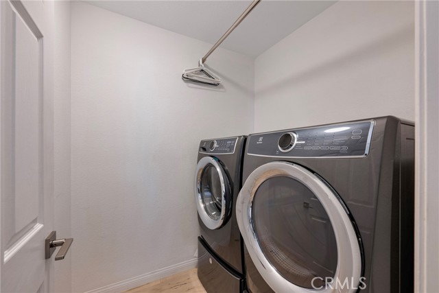 939 Blue Mountain, Westlake Village CA: https://media.crmls.org/medias/b0ae2e59-0726-4d3c-8085-6dbc3f3bea29.jpg