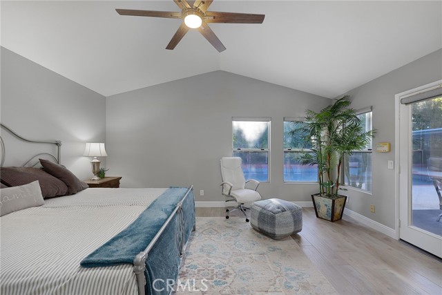 24632 Stagg Street, West Hills CA: https://media.crmls.org/medias/b0aea93b-6879-4bf0-90bd-f84a795df543.jpg