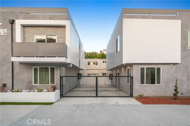 Detail Gallery Image 34 of 34 For 10857 Morrison, North Hollywood,  CA 91601 - 4 Beds | 3 Baths