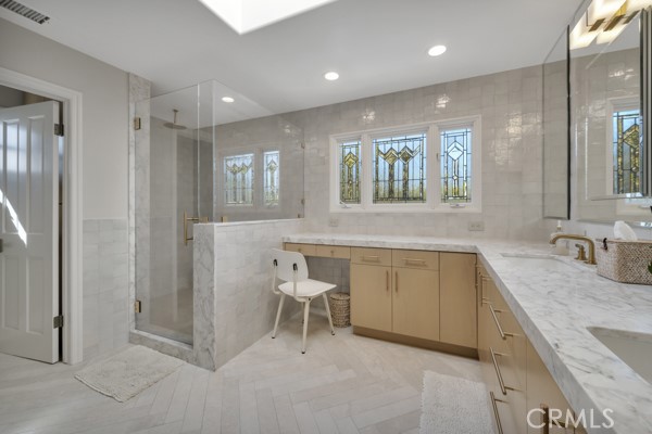 2001 Agnes Rd, Manhattan Beach, California 90266, 5 Bedrooms Bedrooms, ,4 BathroomsBathrooms,Residential,For Sale,Agnes Rd,SB25239453