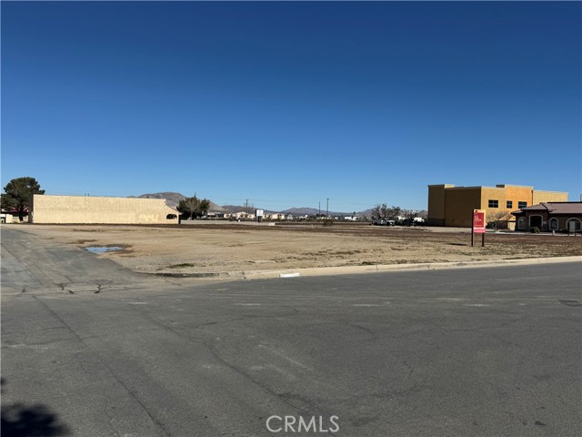 Detail Gallery Image 3 of 4 For 0 California, Victorville,  CA 92392 - – Beds | – Baths