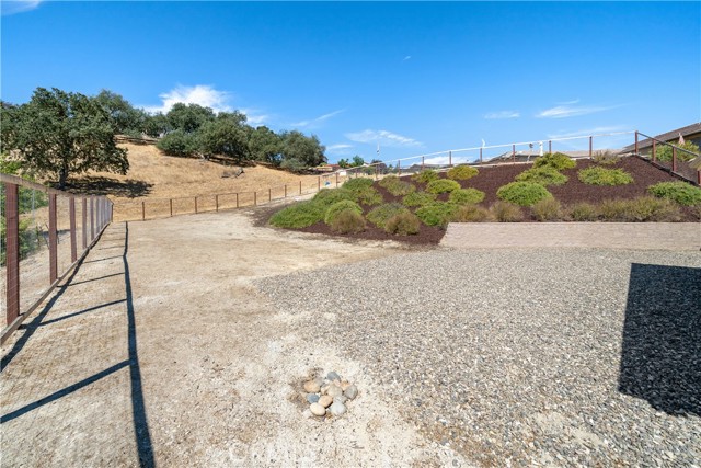 2650 Edgewood Court, Paso Robles CA: https://media.crmls.org/medias/b0b013f4-1f51-4598-8879-a305672d14f5.jpg