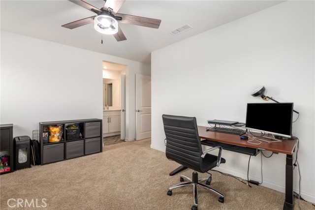 Detail Gallery Image 15 of 30 For 16073 Narni Ln, Fontana,  CA 92336 - 3 Beds | 2/1 Baths