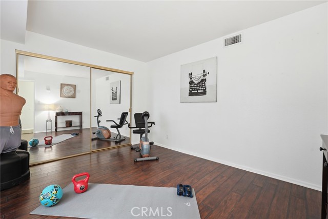 5254 Don Pio Drive, Woodland Hills CA: https://media.crmls.org/medias/b0b04716-f734-441e-9e0a-0af370e29081.jpg