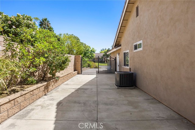 20711 Via Amarilla, Yorba Linda CA: https://media.crmls.org/medias/b0b177bc-5db3-4619-a065-1bd54adb5826.jpg