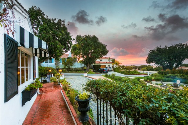1908 Dalton Road, Palos Verdes Estates, California 90274, 3 Bedrooms Bedrooms, ,2 BathroomsBathrooms,Residential,Sold,Dalton,SB17003637