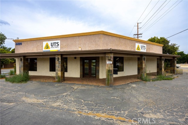 4490 E Florida Avenue, Hemet, California 92544, ,Commercial Lease,For Rent,4490 E Florida Avenue,CRPW24135694