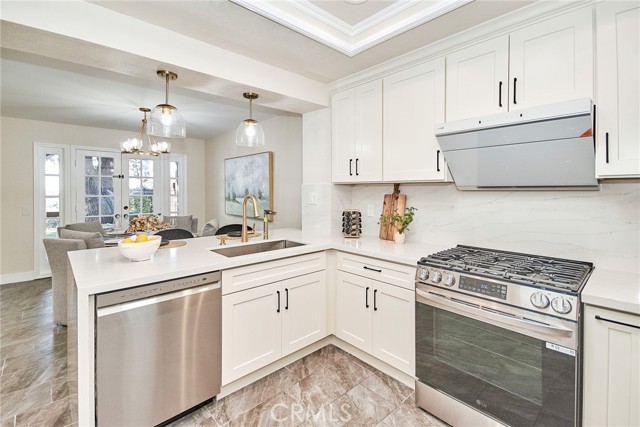 Detail Gallery Image 30 of 46 For 950 S Rim Crest Dr, Anaheim Hills,  CA 92807 - 2 Beds | 2/1 Baths