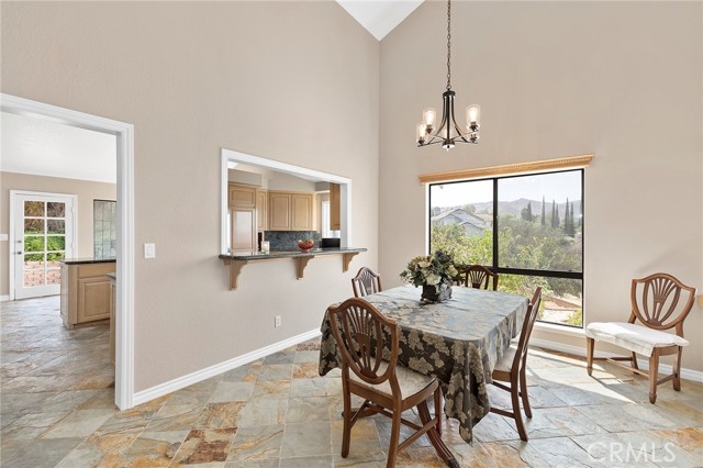 Detail Gallery Image 11 of 31 For 2030 Citrus Wood Ln, Riverside,  CA 92503 - 3 Beds | 2 Baths