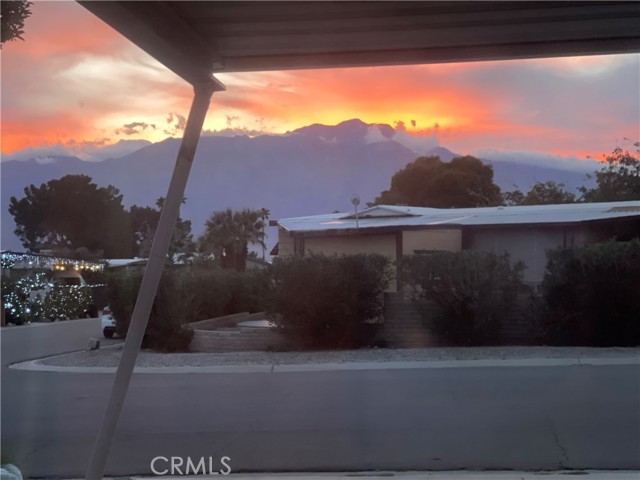69510 Parkside Drive, Desert Hot Springs CA: https://media.crmls.org/medias/b0b4b936-a452-4241-afa1-9c31a273a8eb.jpg