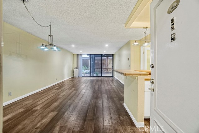 Detail Gallery Image 7 of 46 For 8650 Gulana #C1056,  Playa Del Rey,  CA 90293 - 2 Beds | 2 Baths