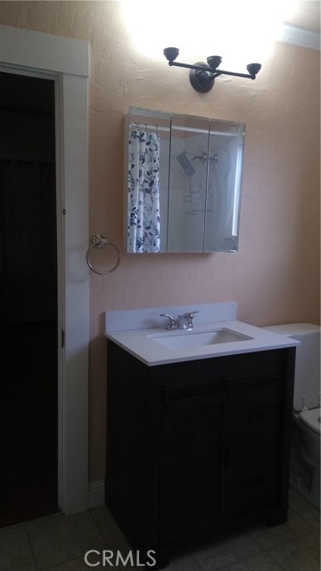 bathroom vanity