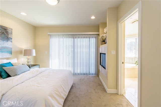 206 Calle Miramar, Redondo Beach, California 90277, 4 Bedrooms Bedrooms, ,3 BathroomsBathrooms,Residential,Sold,Calle Miramar,SB17021229