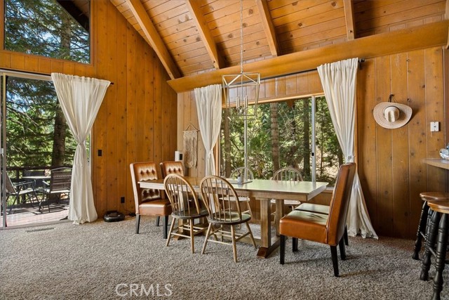 Detail Gallery Image 11 of 36 For 26522 Thunderbird Dr, Lake Arrowhead,  CA 92391 - 3 Beds | 2/1 Baths