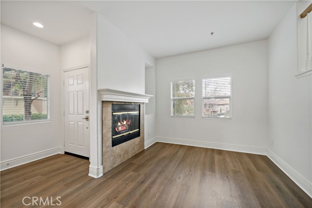 Image 4 of 40 For 26487 Arboretum Way 2104