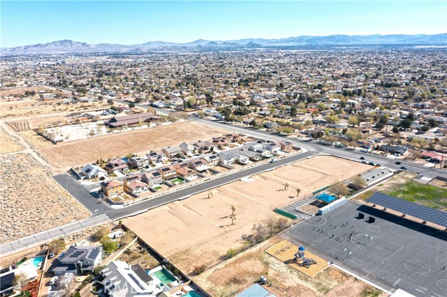 Detail Gallery Image 11 of 13 For 1 Valencia St, Hesperia,  CA 92345 - – Beds | – Baths